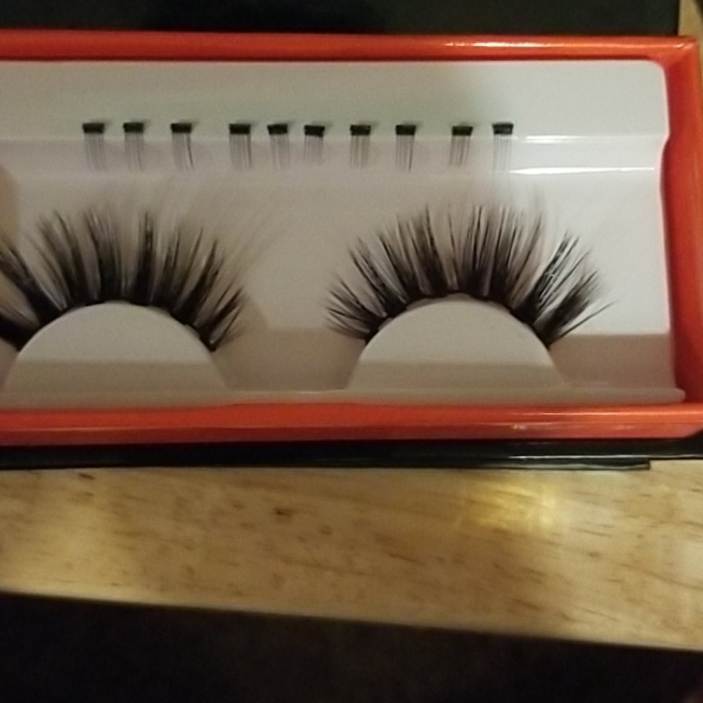 Tori Belle Selfie Magnetic Lashes NIB